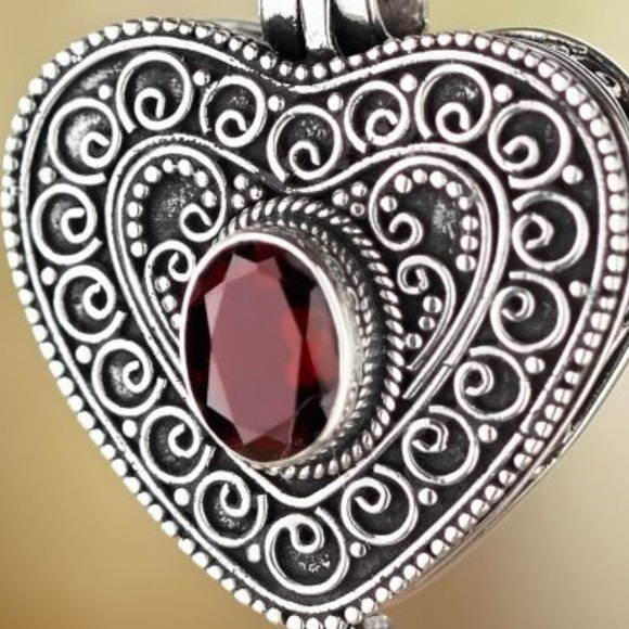 Balinese Garnet Heart Locket - Picture 2 of 3
